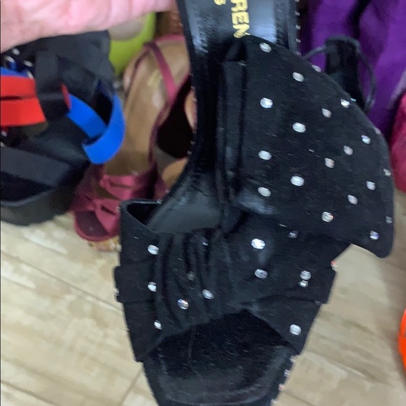 Saint Laurent suede pearl heel - Picture 5 of 5